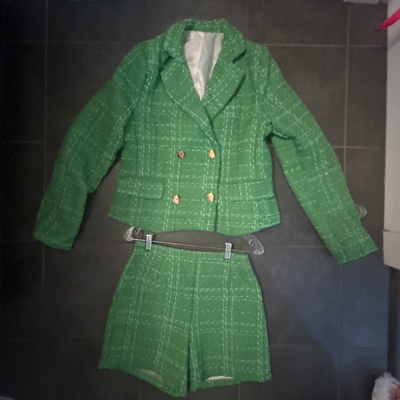 2 piece short set - Picture 1 of 12